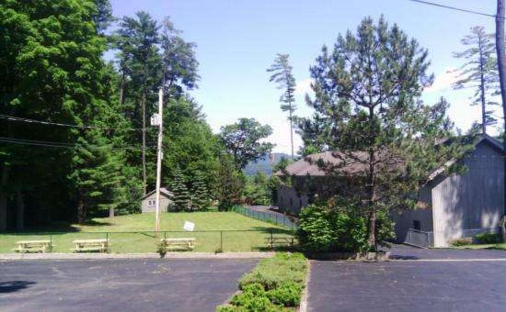 The Stone Gate Resort Lake George Exteriér fotografie